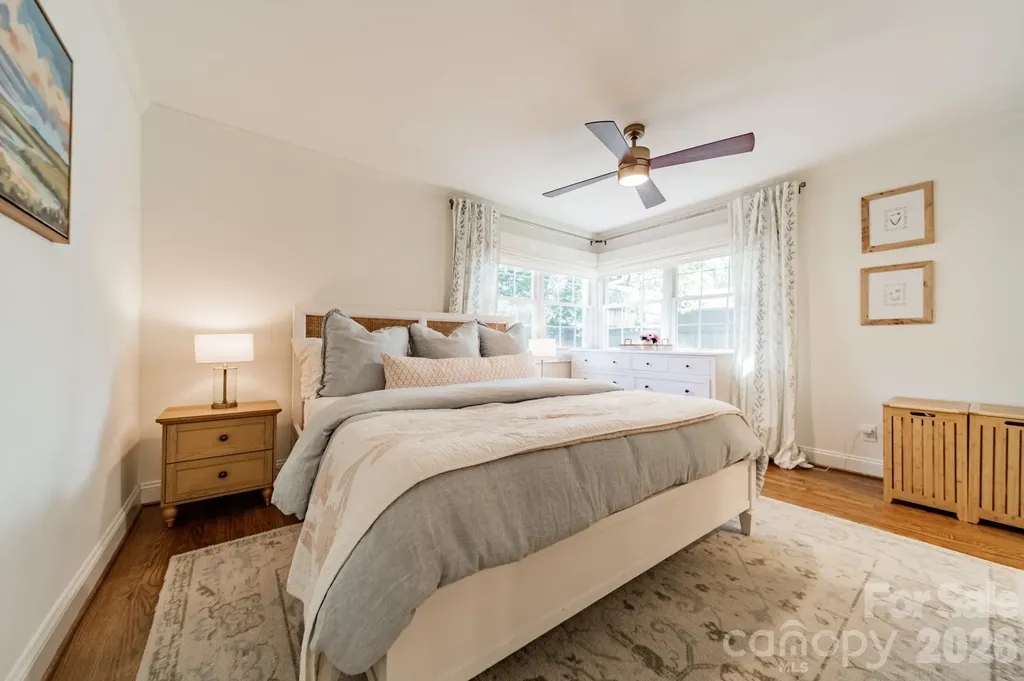 4865 Oglethorpe Place Charlotte NC 28209