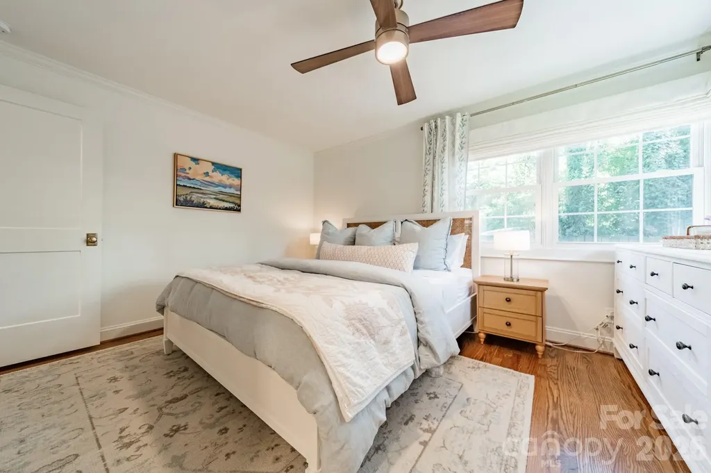 4865 Oglethorpe Place Charlotte NC 28209
