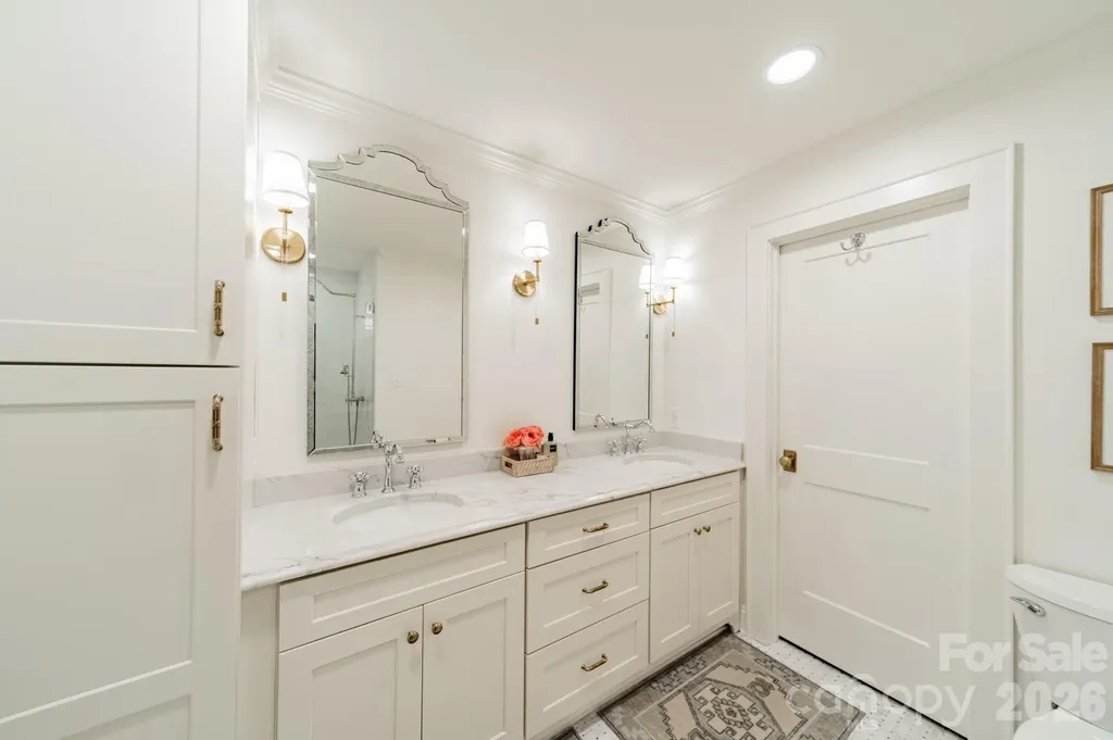 4865 Oglethorpe Place Charlotte NC 28209