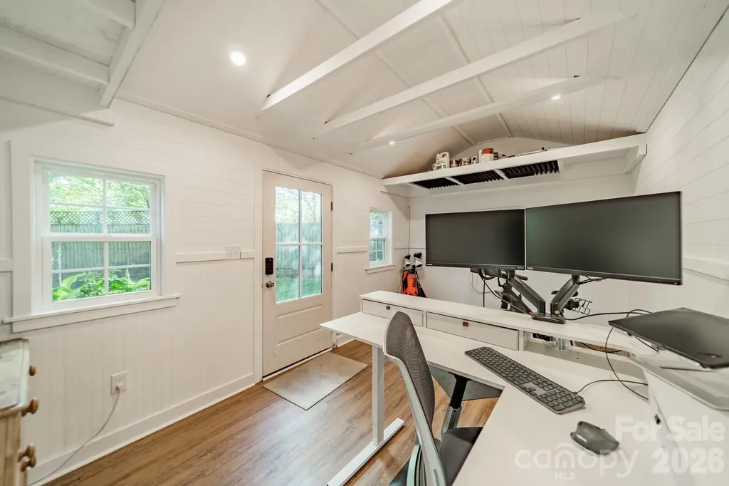 4865 Oglethorpe Place Charlotte NC 28209
