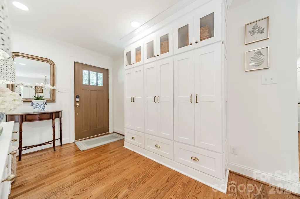 4865 Oglethorpe Place Charlotte NC 28209