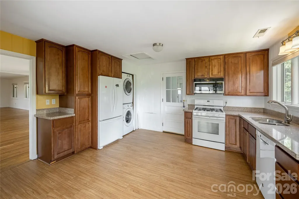 811 Town Mountain Road Asheville NC 28804
