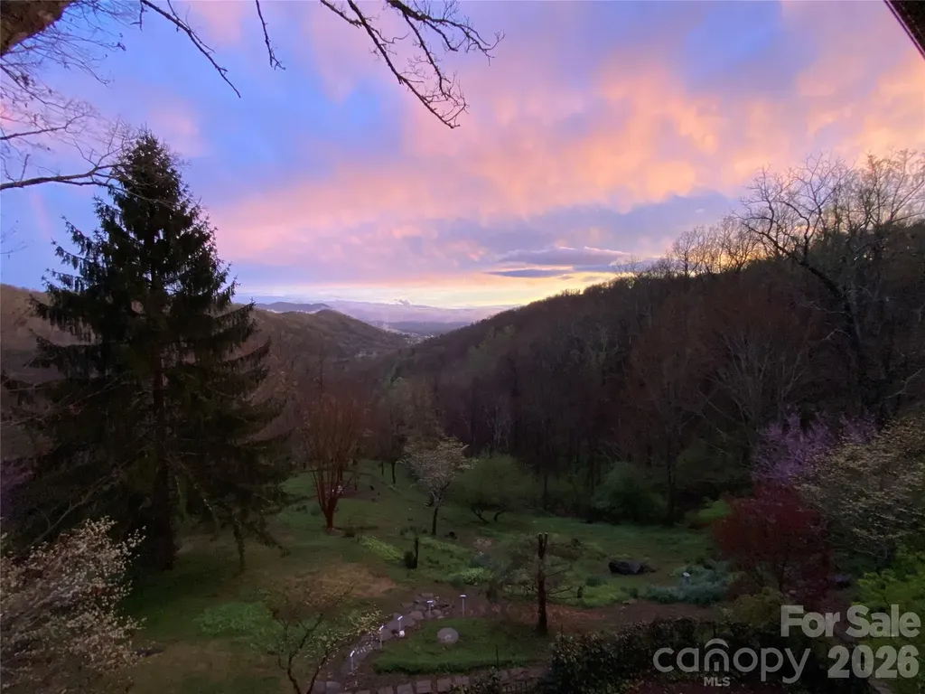 811 Town Mountain Road Asheville NC 28804