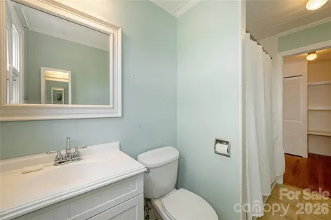 811 Town Mountain Road Asheville NC 28804