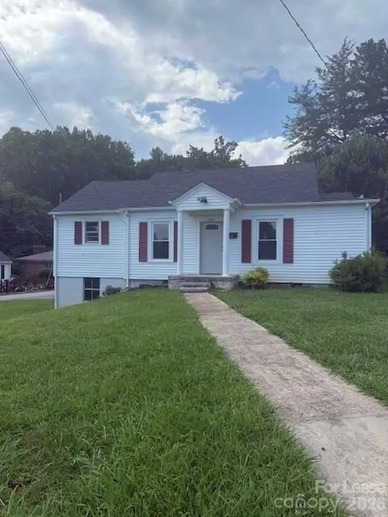 118 Olive Avenue Lenoir NC 28645