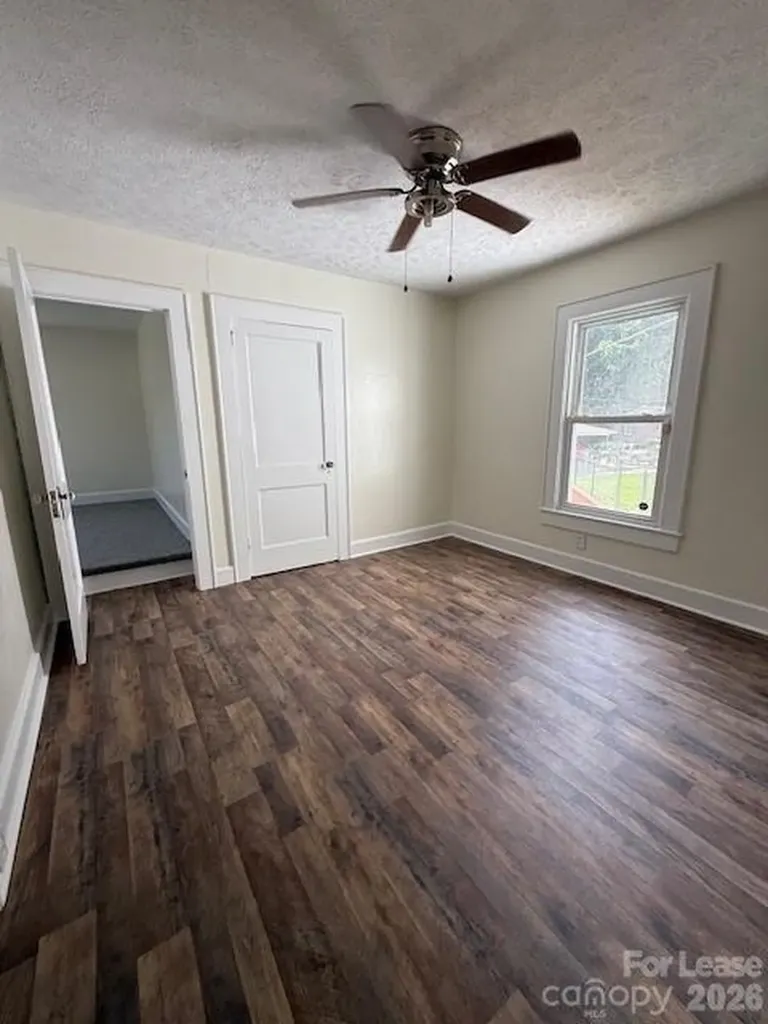 118 Olive Avenue Lenoir NC 28645