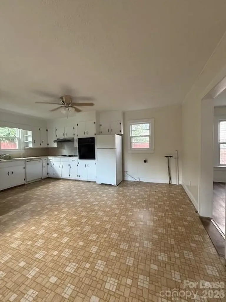 118 Olive Avenue Lenoir NC 28645