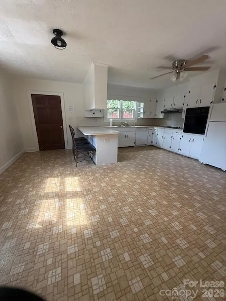 118 Olive Avenue Lenoir NC 28645