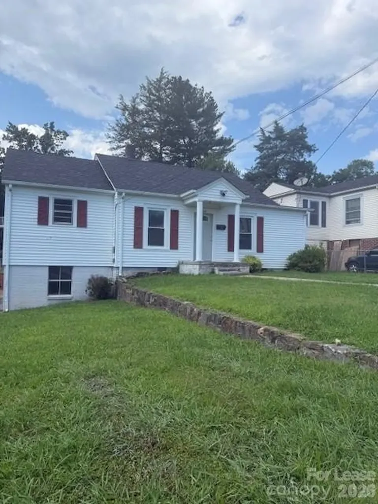 118 Olive Avenue Lenoir NC 28645
