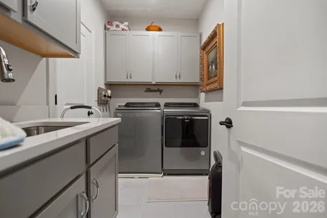 4135 Merkland Lane Charlotte NC 28226