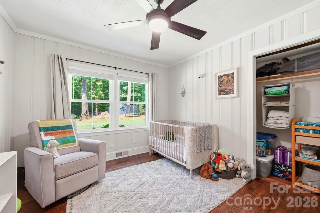6409 Woodland Circle Charlotte NC 28216