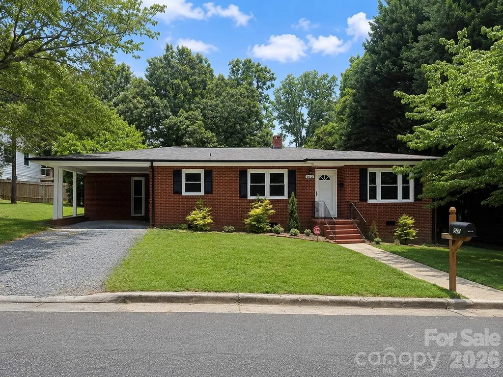 612 Brown Avenue Albemarle NC 28001