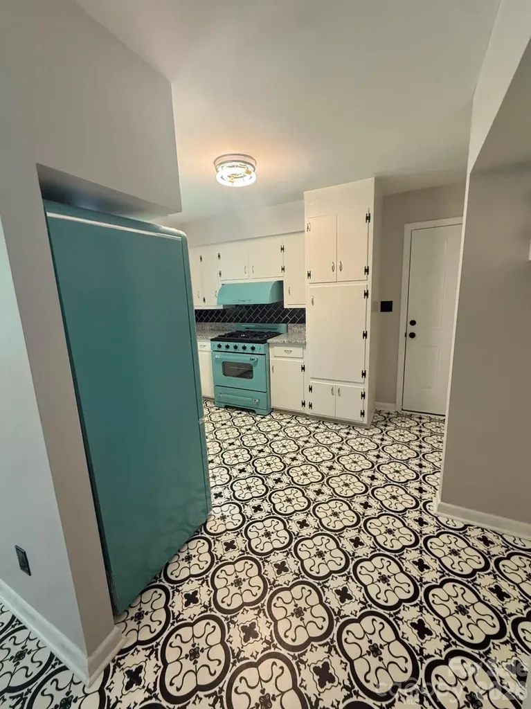 612 Brown Avenue Albemarle NC 28001