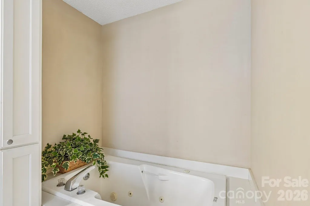 203 Royal Avenue Albemarle NC 28001