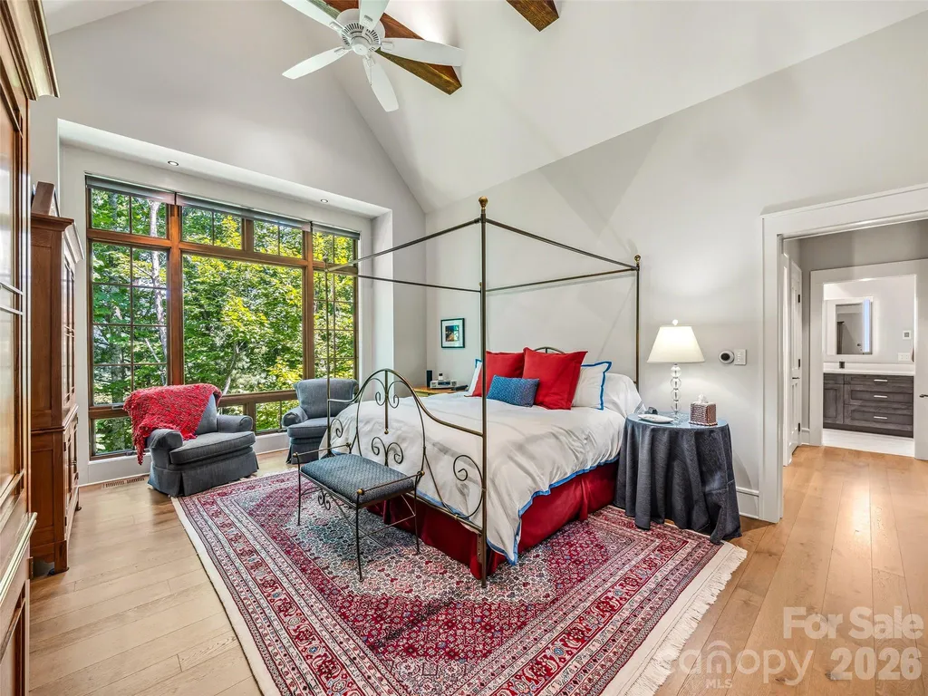 504 Hagen Drive Hendersonville NC 28739