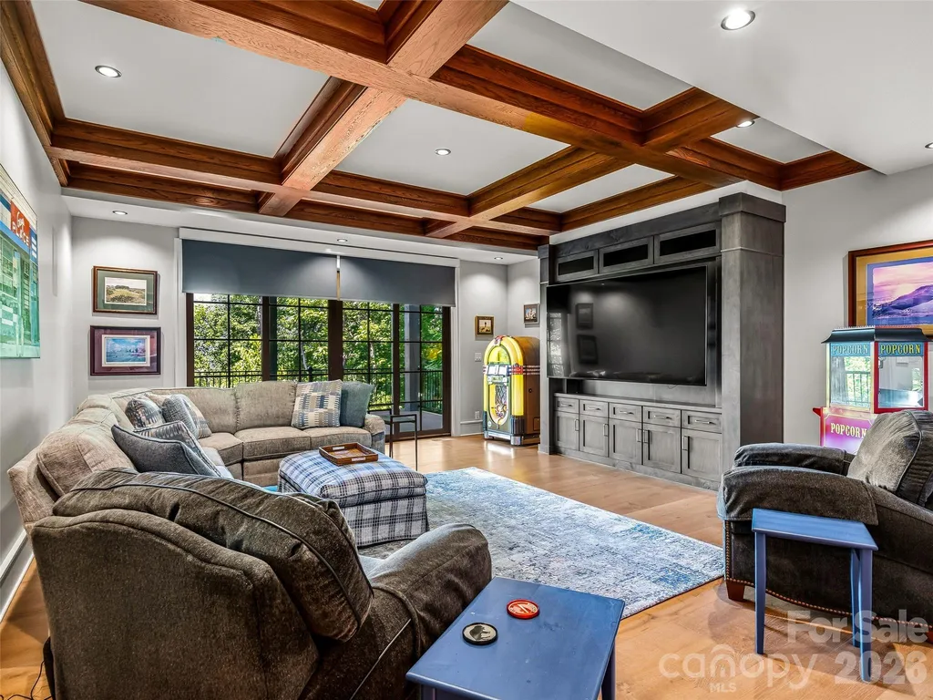 504 Hagen Drive Hendersonville NC 28739