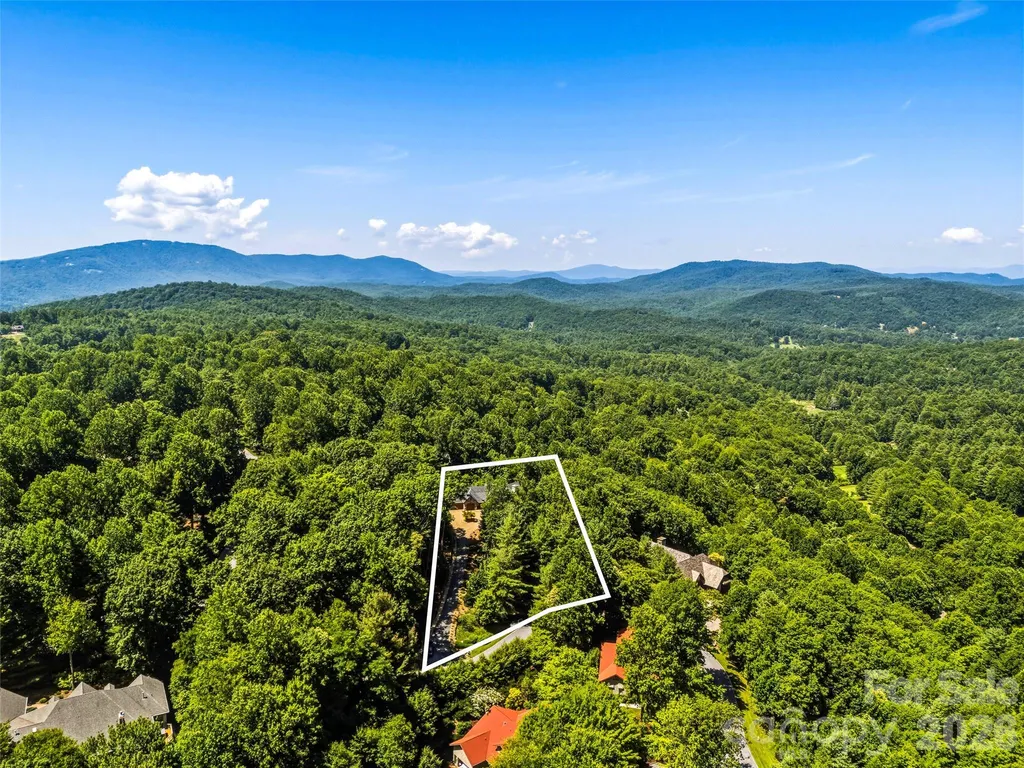 504 Hagen Drive Hendersonville NC 28739