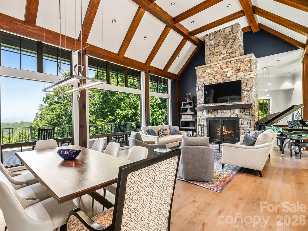 504 Hagen Drive Hendersonville NC 28739
