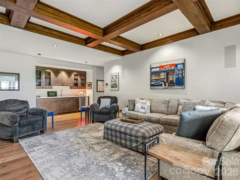 504 Hagen Drive Hendersonville NC 28739