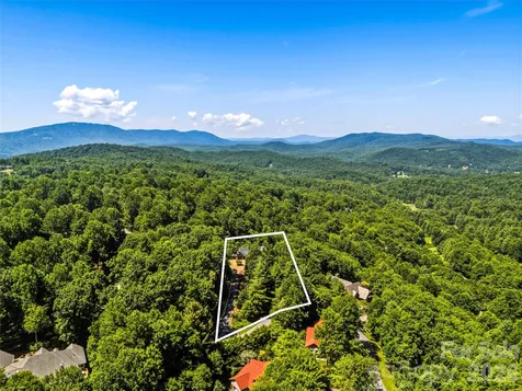504 Hagen Drive Hendersonville NC 28739