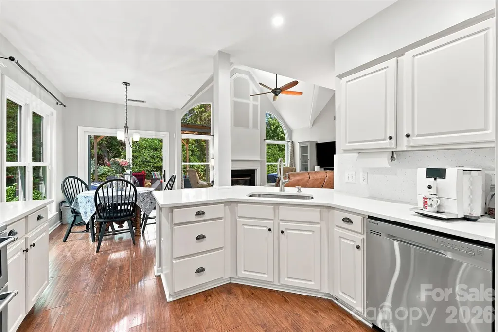8600 Fieldcroft Drive Charlotte NC 28277