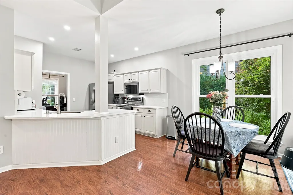 8600 Fieldcroft Drive Charlotte NC 28277