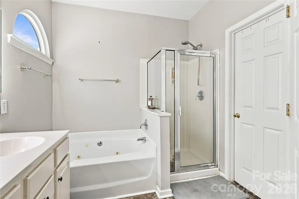 8600 Fieldcroft Drive Charlotte NC 28277