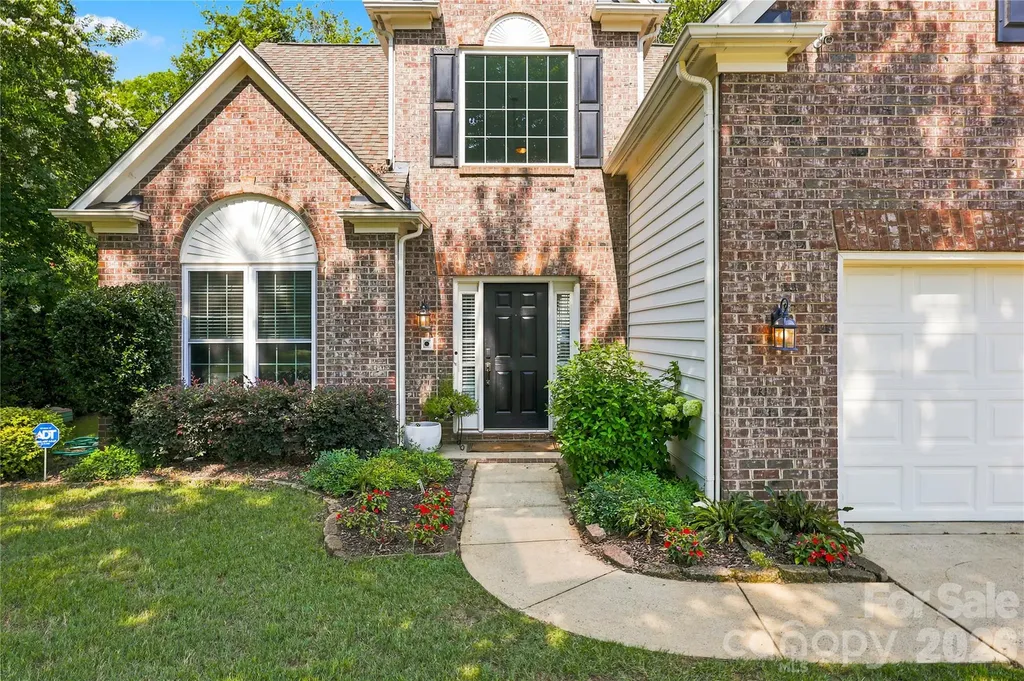 8600 Fieldcroft Drive Charlotte NC 28277