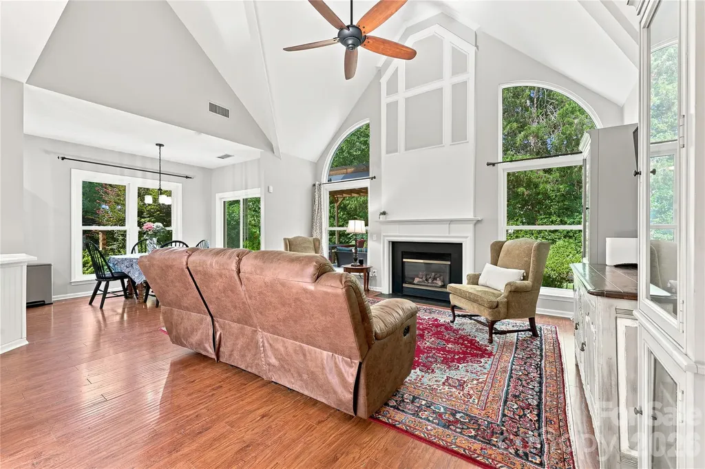 8600 Fieldcroft Drive Charlotte NC 28277