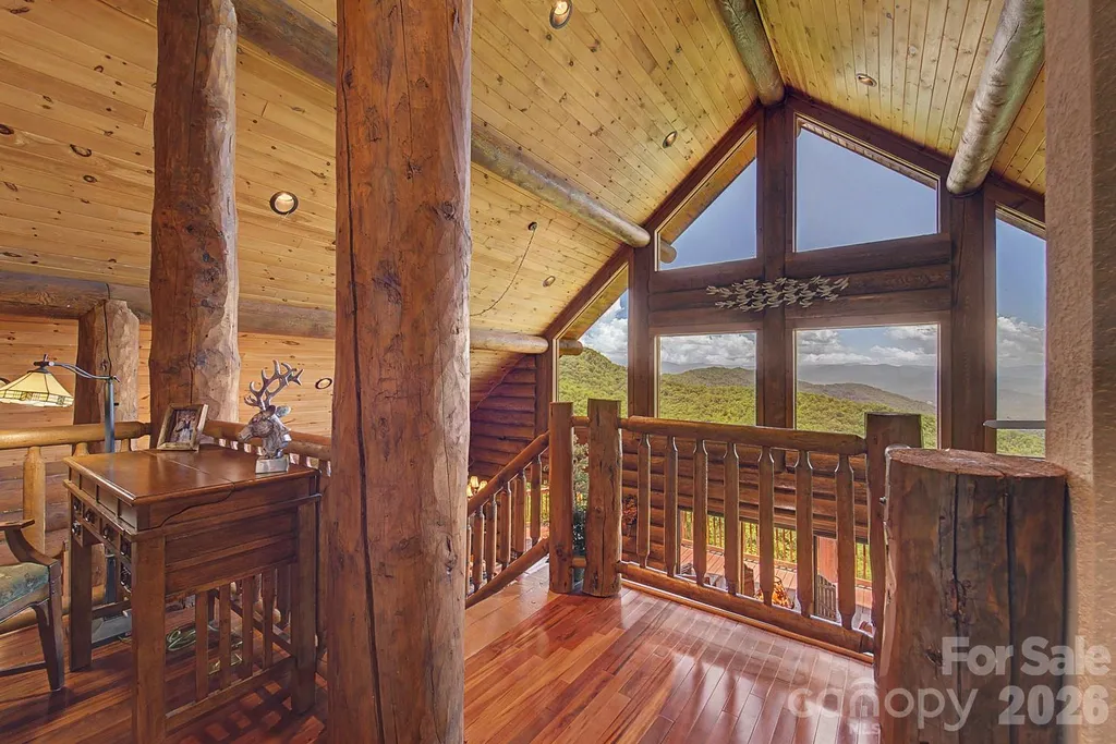 92 Falcons Peak Lane Whittier NC 28789