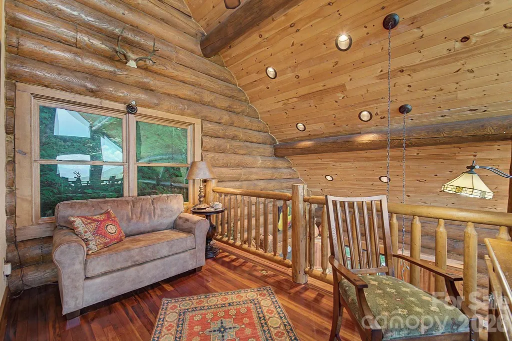 92 Falcons Peak Lane Whittier NC 28789