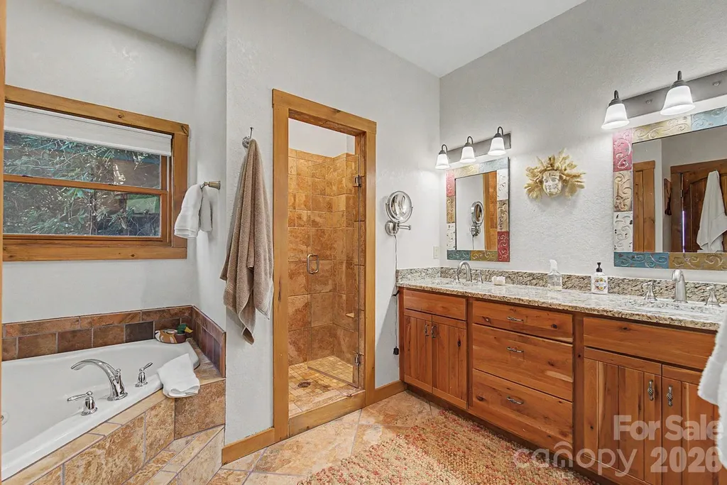 92 Falcons Peak Lane Whittier NC 28789
