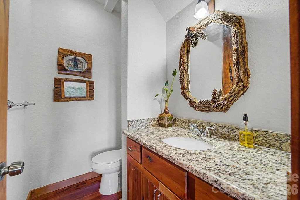92 Falcons Peak Lane Whittier NC 28789