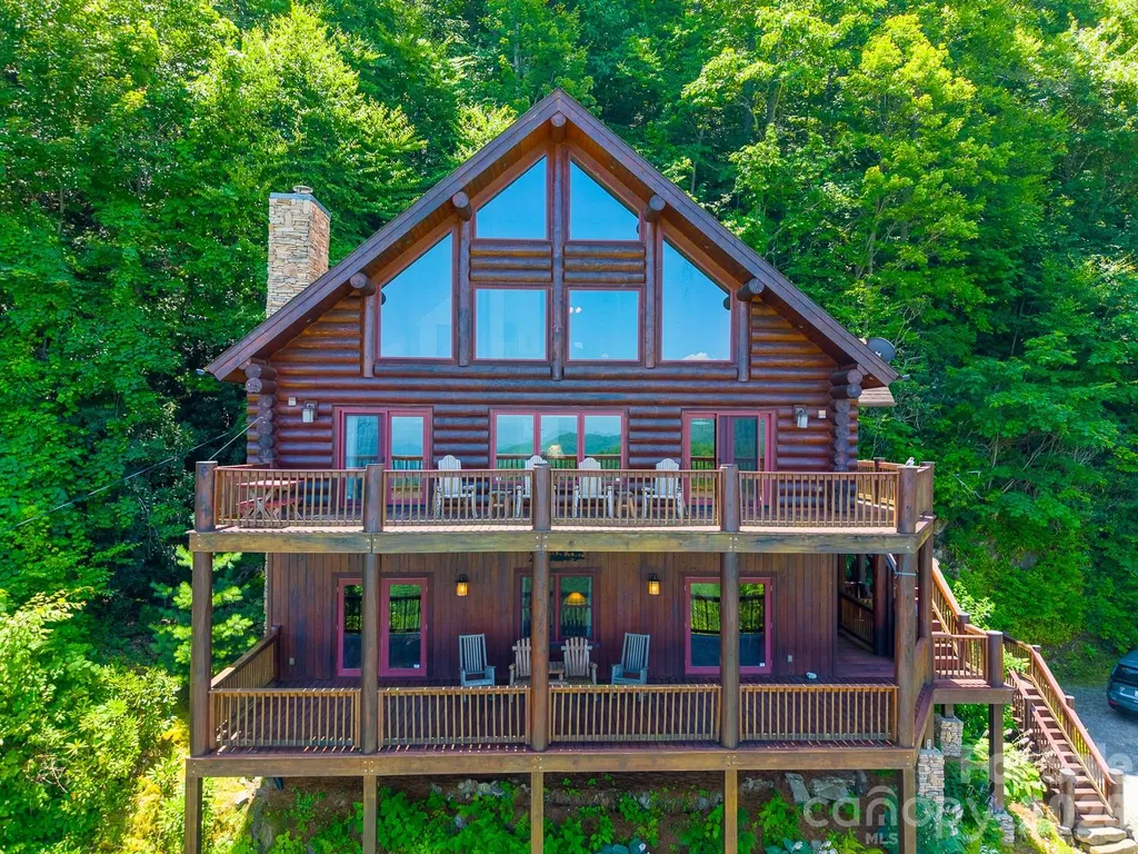 92 Falcons Peak Lane Whittier NC 28789