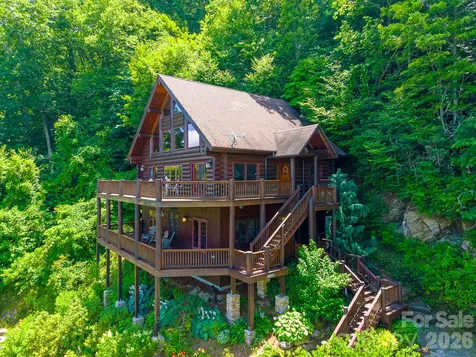92 Falcons Peak Lane Whittier NC 28789
