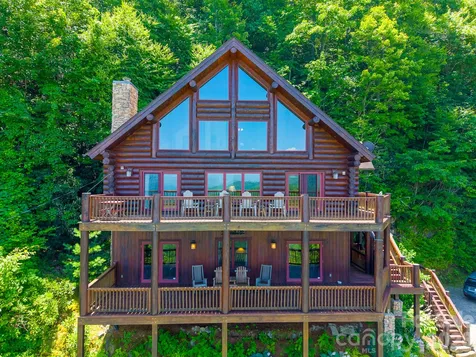 92 Falcons Peak Lane Whittier NC 28789