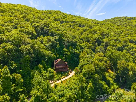 92 Falcons Peak Lane Whittier NC 28789