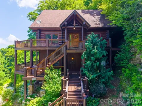 92 Falcons Peak Lane Whittier NC 28789