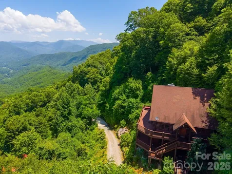 92 Falcons Peak Lane Whittier NC 28789