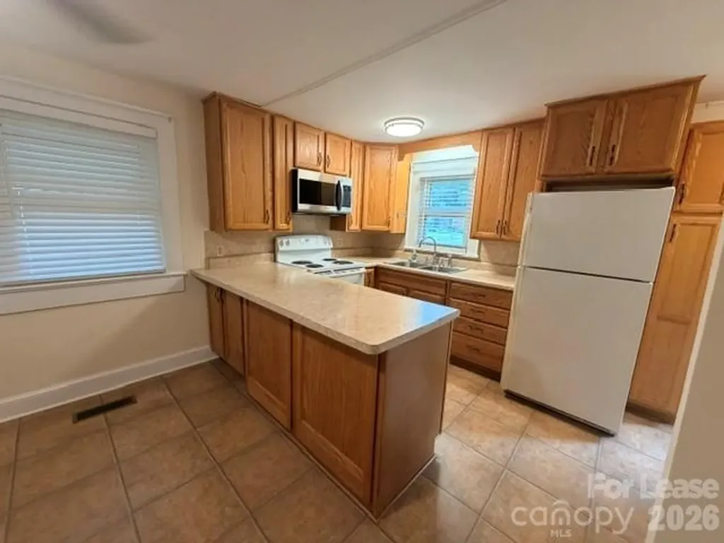 307 19th Avenue NE Hickory NC 28601