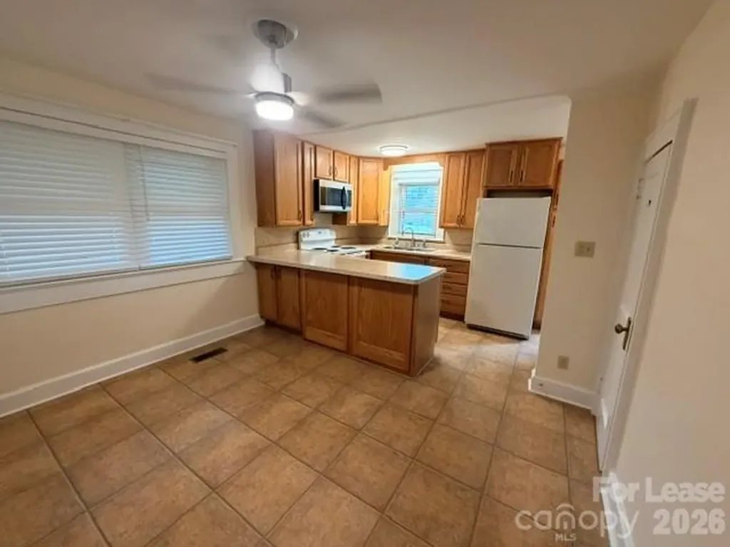 307 19th Avenue NE Hickory NC 28601