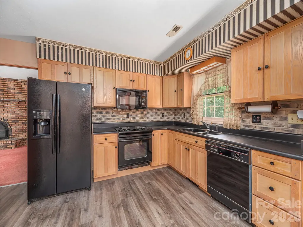 25 Laurel Park Drive Arden NC 28704