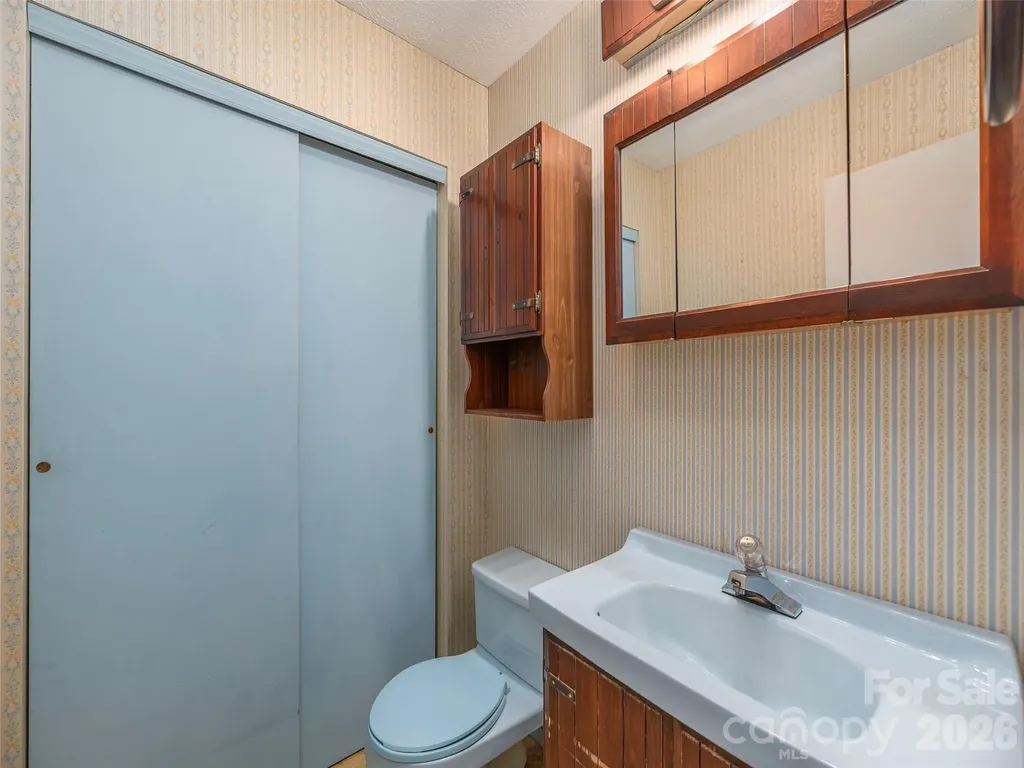 25 Laurel Park Drive Arden NC 28704