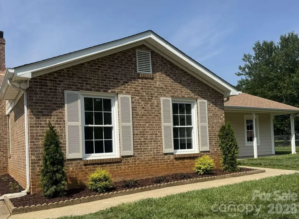 9113 Darius Court Charlotte NC 28227