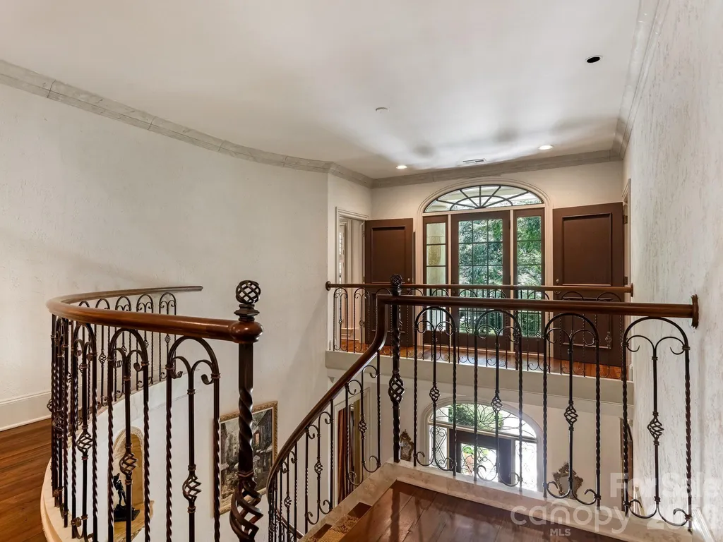 4523 Fox Brook Lane Charlotte NC 28211