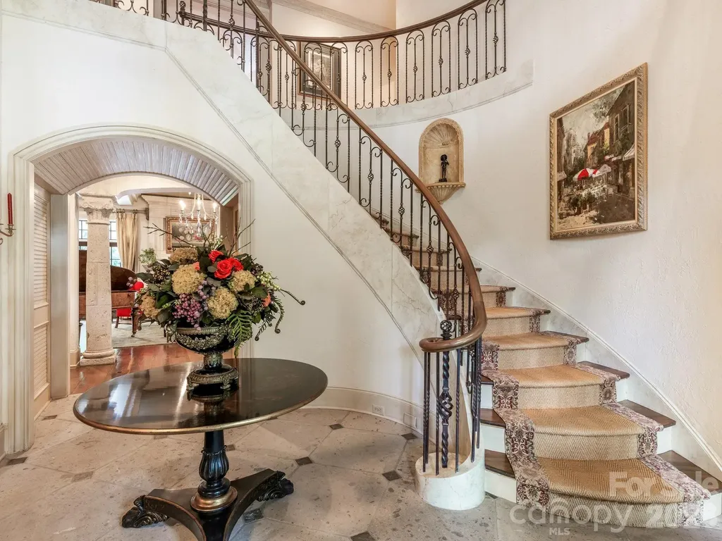 4523 Fox Brook Lane Charlotte NC 28211