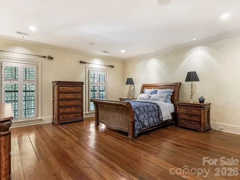 4523 Fox Brook Lane Charlotte NC 28211