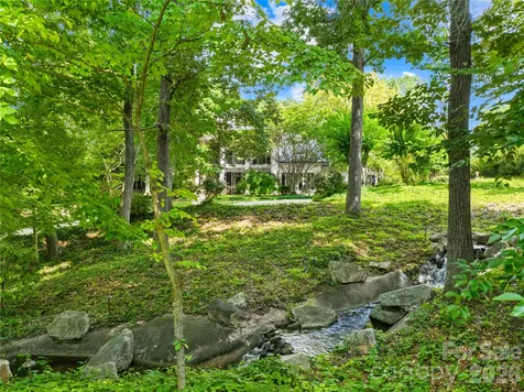 4523 Fox Brook Lane Charlotte NC 28211