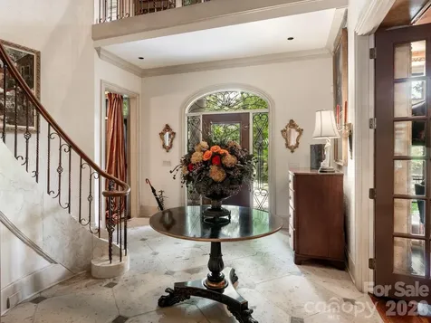 4523 Fox Brook Lane Charlotte NC 28211