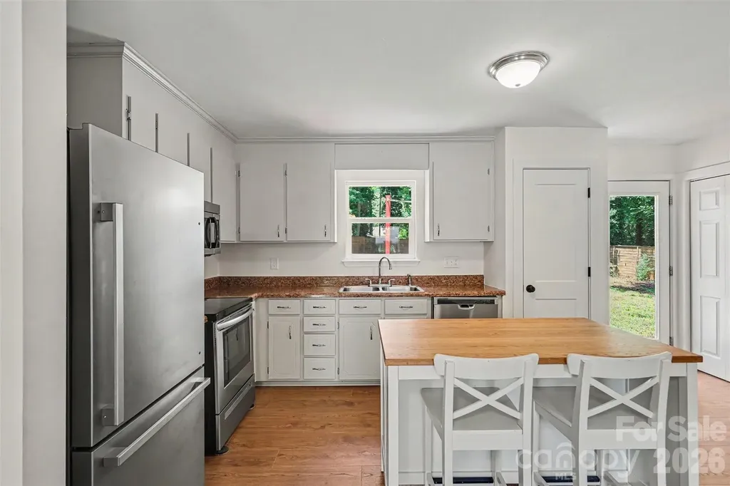 5301 Great Wagon Road Charlotte NC 28215